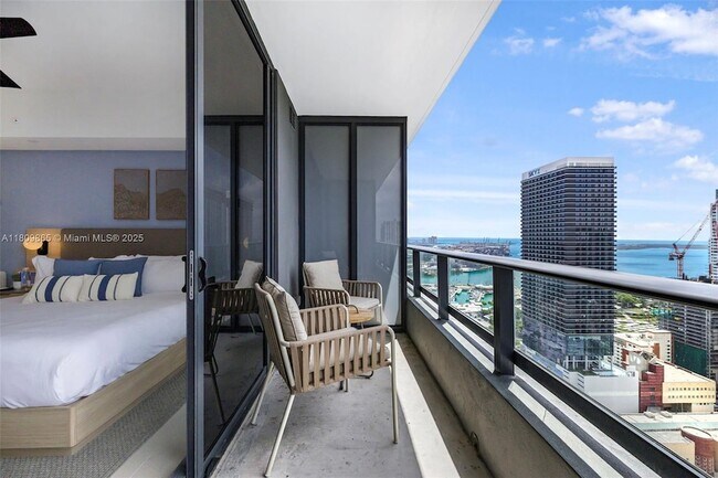 Building Photo - 159 NE 6th St