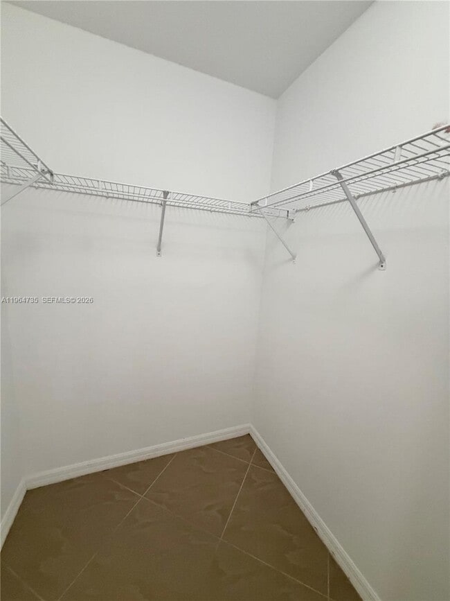 Building Photo - 15561 Spring Line Ln