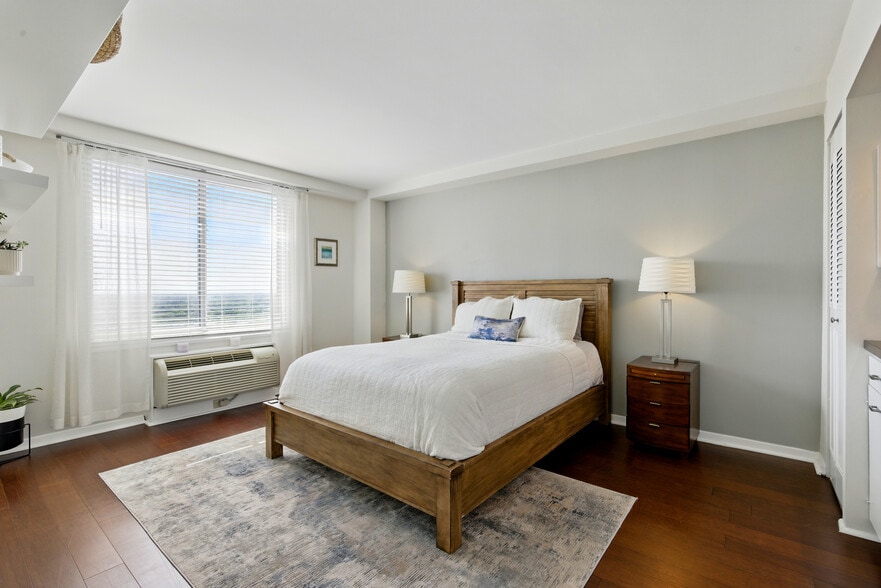 2nd Bedroom - 9701 Fields Rd