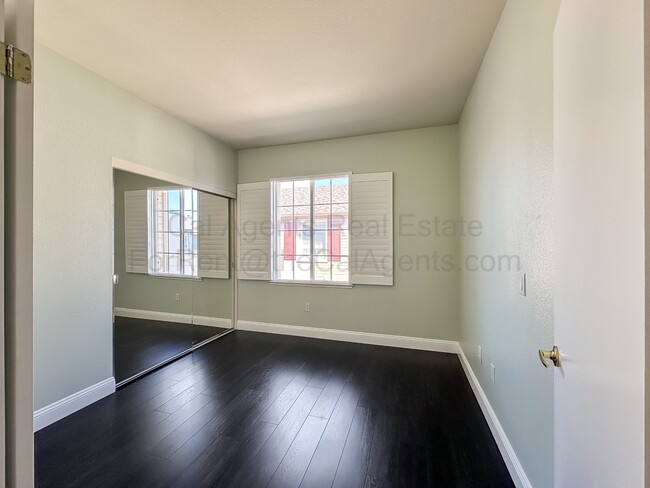 Building Photo - 2146 Sand Dollar Dr