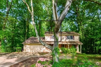 Building Photo - 4533 Holliston Rd