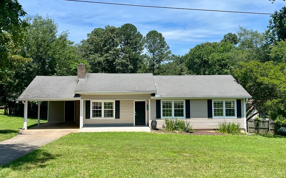 Primary Photo - 9330 Wallace Tatum Rd