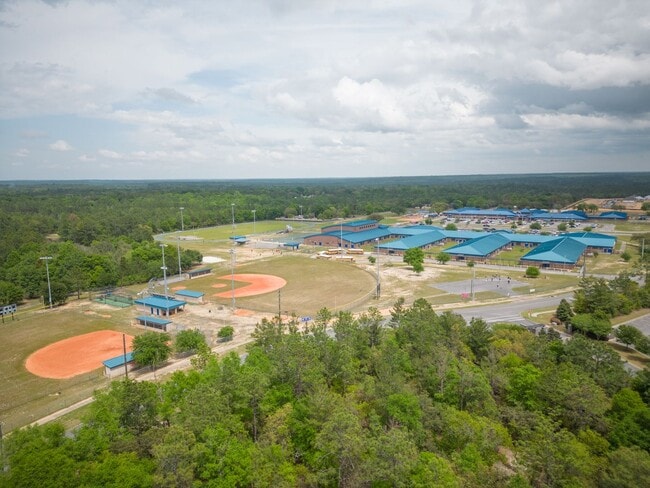 Building Photo - 1035 Limpkin St