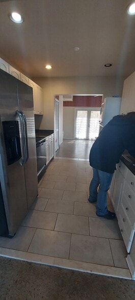 Kitchen - 228 Beverly Dr