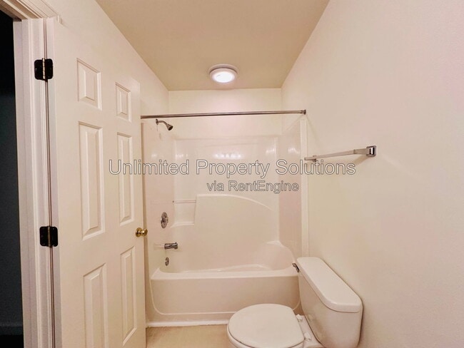Building Photo - 5813 Wrightsville Ave