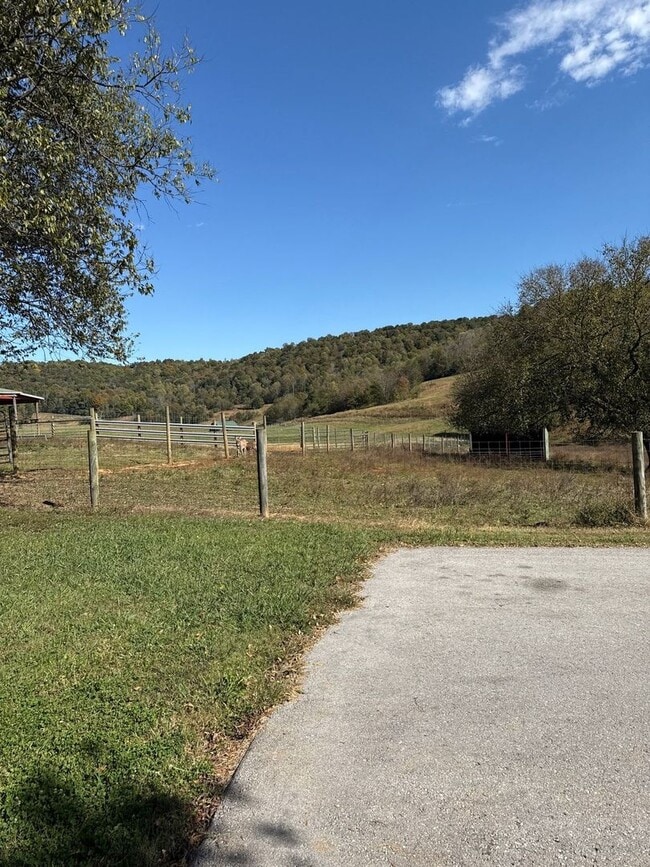 Building Photo - Peaceful 2-Bedroom Home with Scenic Views in Sparta