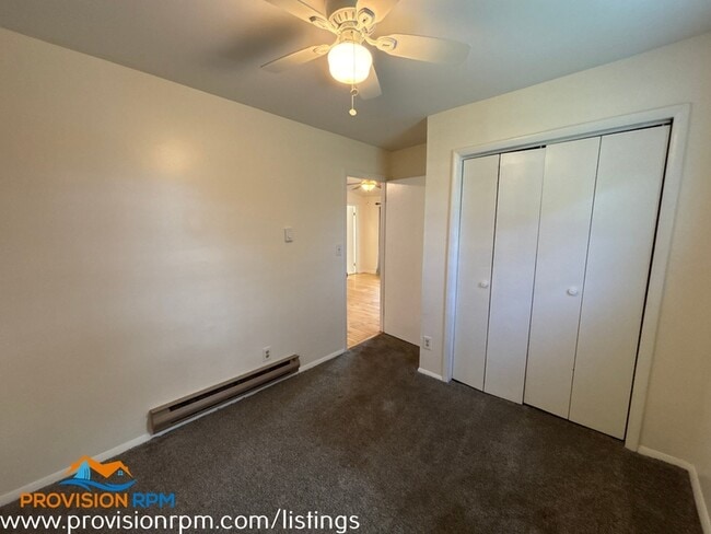 Building Photo - 7826 Bodkin View Dr