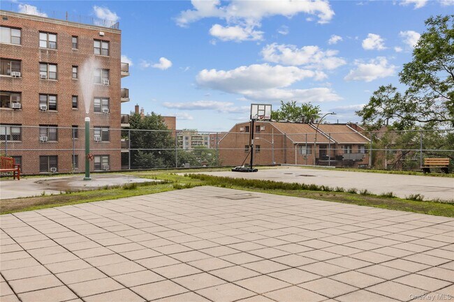 Building Photo - 3616 Henry Hudson Pkwy