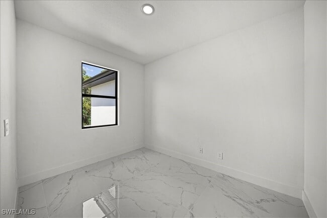 Building Photo - 3315 67th St W