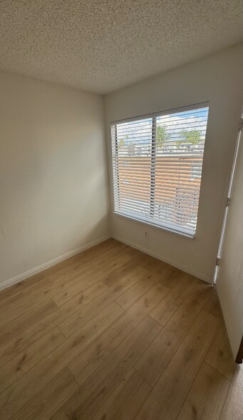 Building Photo - 8623 Cedros Ave