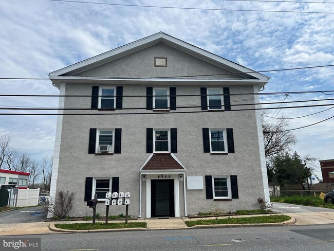 Building Photo - 5130 Pennell Rd