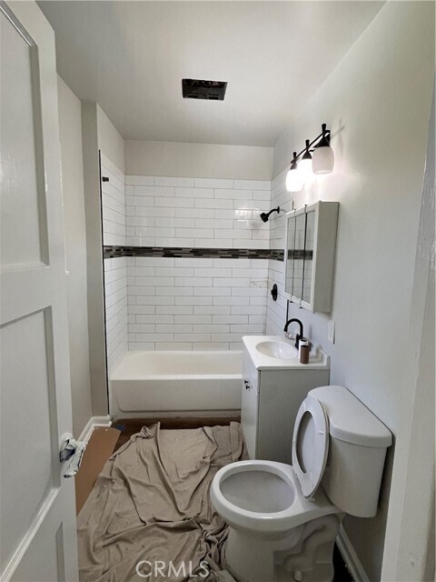 Building Photo - 3209 W 110th St