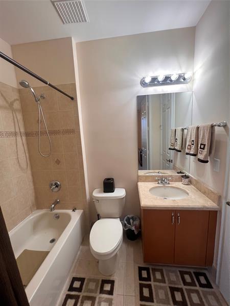 Building Photo - 3014 Waterside Cir