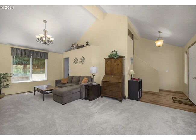 Building Photo - Stunning 4 Bedroom Home in Bethany!