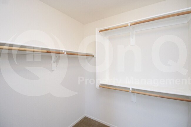 Building Photo - 2614 N 73rd Dr
