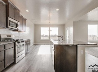 Building Photo - 4-Bedroom, 2.5-Bath Home with a 3-Car Garage and a Fully Fenced Backyard with No Rear Neighbors.