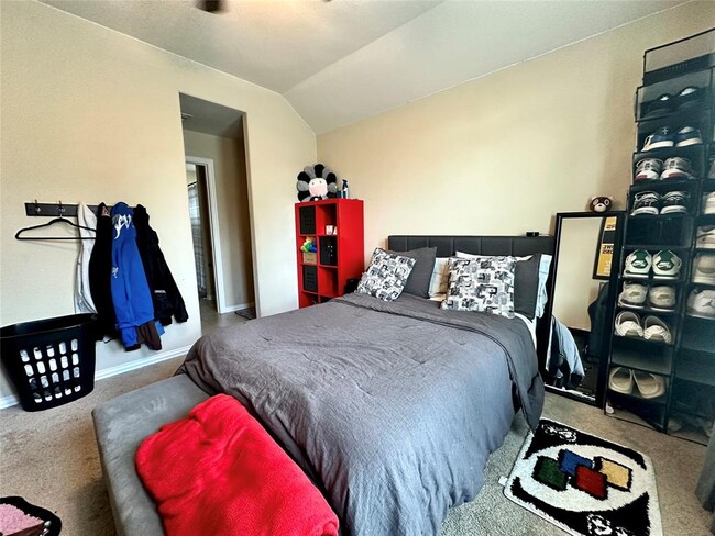Building Photo - 10314 Hatcher Dr