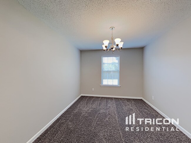 Building Photo - 1115 St Phillips Ct