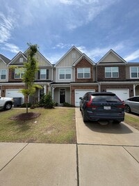 Building Photo - 3BR/2.5BA Townhome in Harrisburg Village
