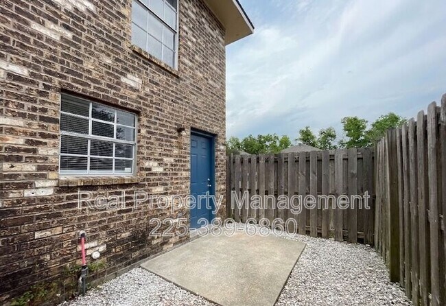 Building Photo - 1724 Brightside Dr