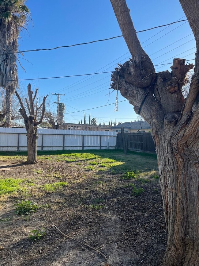 Building Photo - 3-Bedroom, 2-Bathroom Home for Rent –Coming Soon!