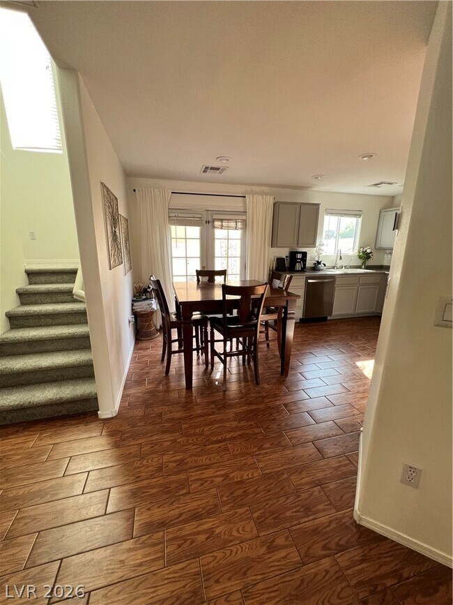 Building Photo - 8168 Finch Feather St