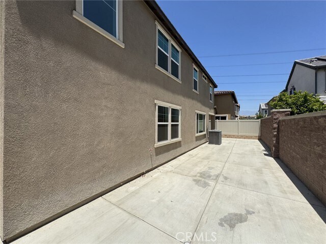 Building Photo - 15993 Alamo Ct
