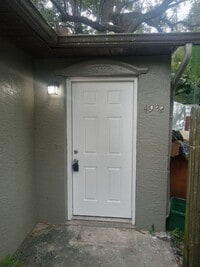 Building Photo - Move-In Ready 2BR/2BA Home with Modern Upd...