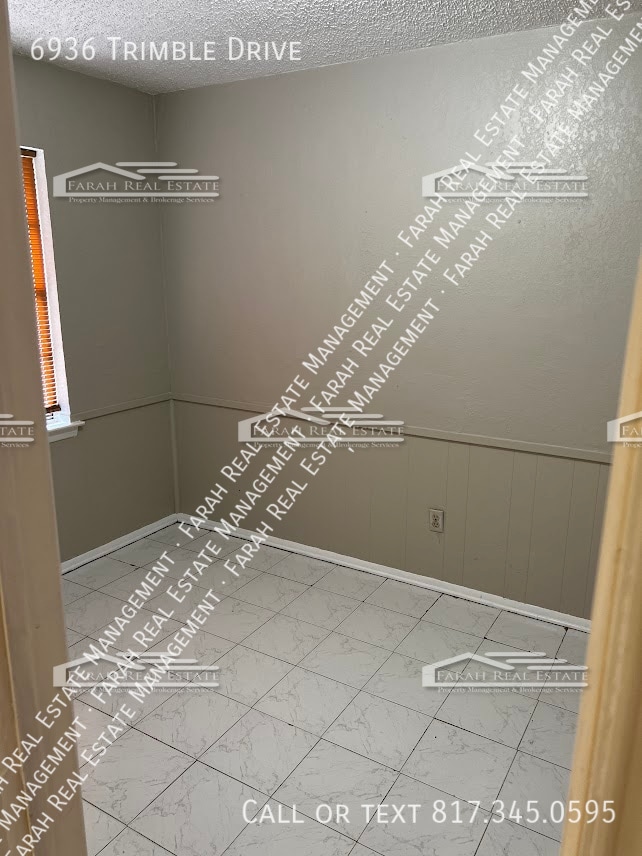 Building Photo - 6936 Trimble Dr