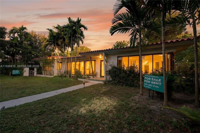 Building Photo - 1100 N Shore Dr