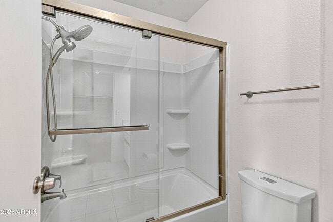 Building Photo - 4850 E Desert Cove Ave