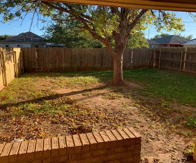 Building Photo - 1305 80th St