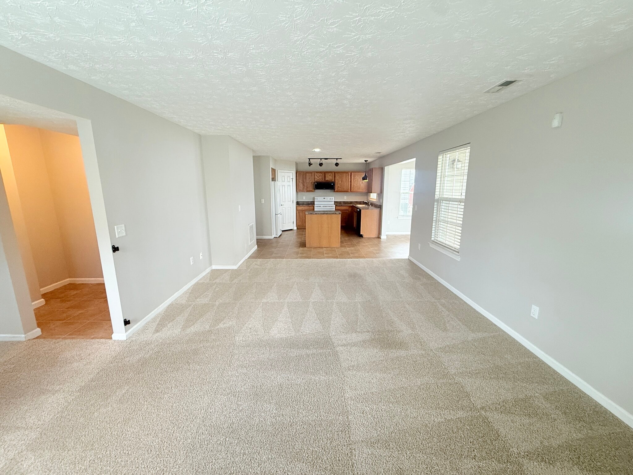 Building Photo - 5101 Oak Ave