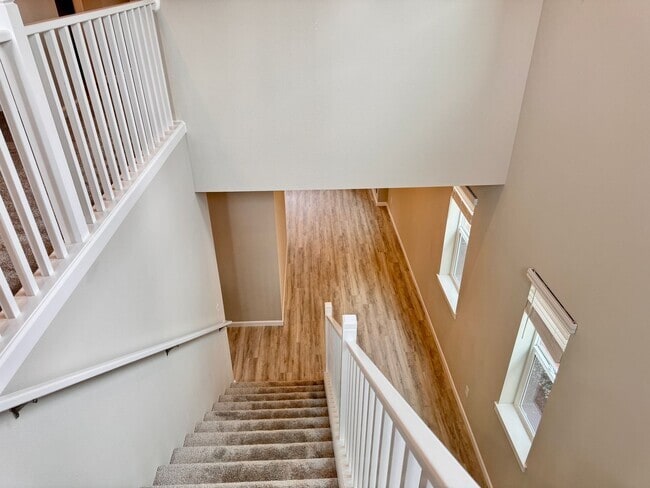 Building Photo - 7467 87th Dr NE