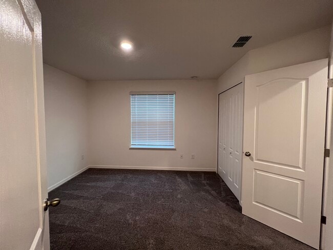 Building Photo - 3196 Penny Cove Ln