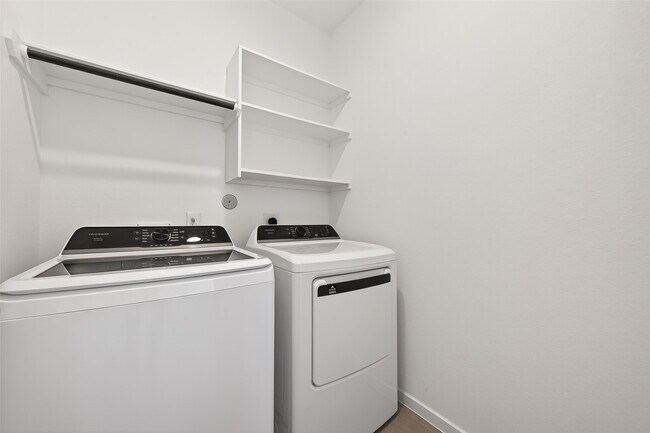 Building Photo - 6419 Orchid Bch Dr