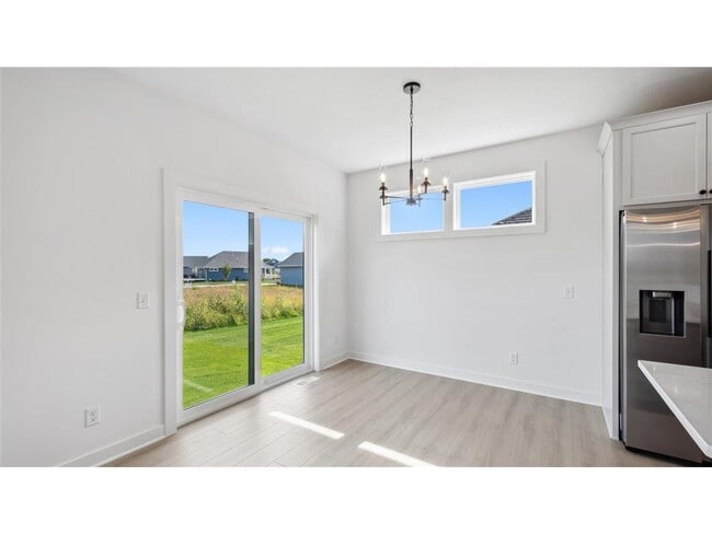 Building Photo - 2133 Westpointe Dr
