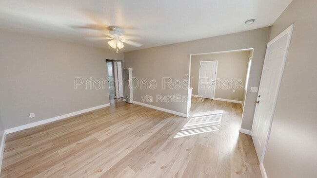 Building Photo - 277 Cedar Ave
