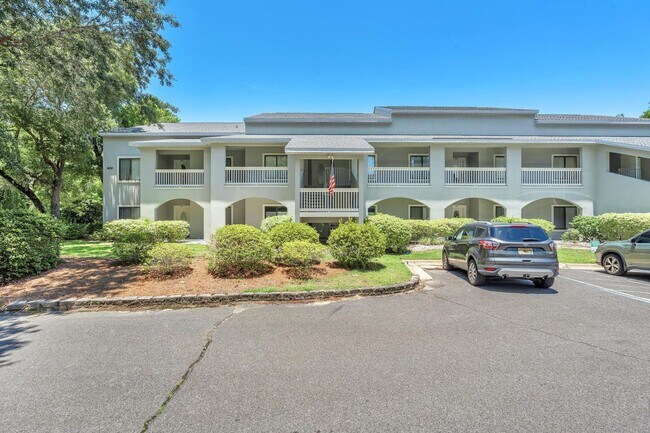 Building Photo - Gorgeous Condo in Niceville!!  Bluewater Bay Living at its BEST!!