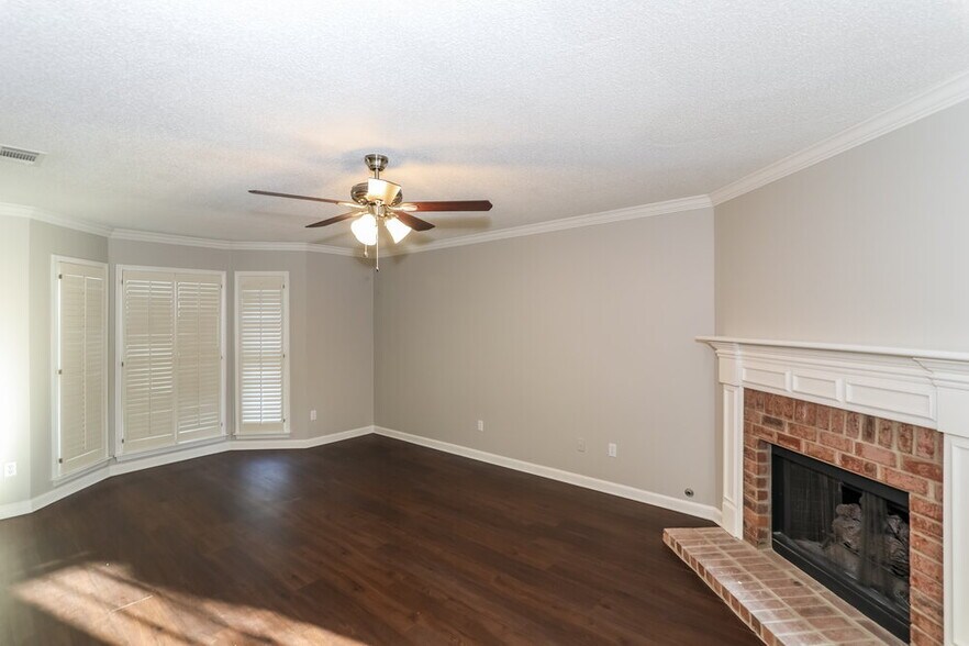 Building Photo - 1515 Cider House Ln