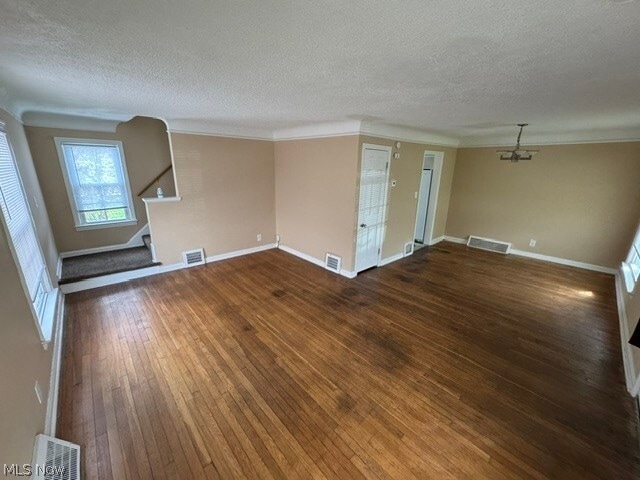 Building Photo - 21601 Morris Ave