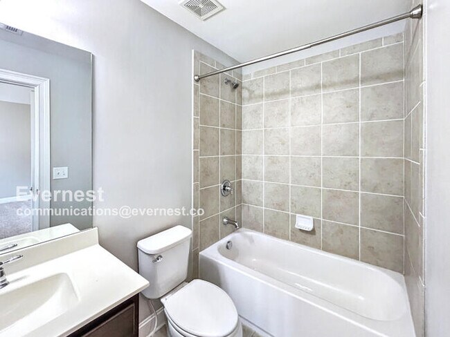 Building Photo - 1070 Windfaire Pl