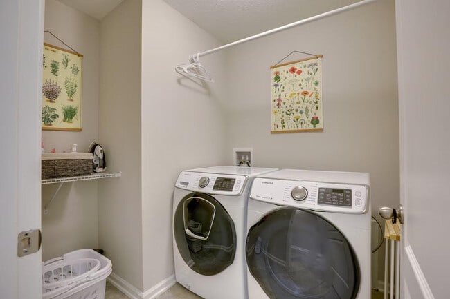 Building Photo - 421 Fox Water Trail