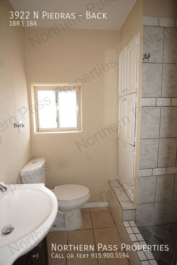 Building Photo - 3922 N Piedras-Back