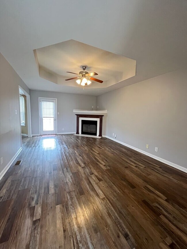 Building Photo - Coming Soon!!!! Super Cute Ranch Home with Easy Access to I24