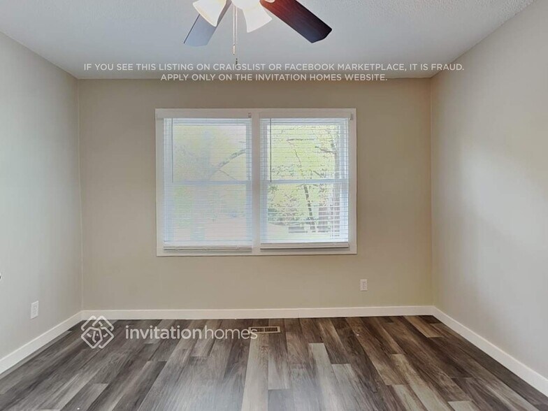 Building Photo - 3600 Barcelona Ave