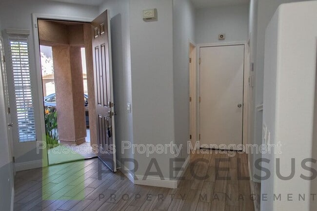 Building Photo - 4205 Tierra Bonita