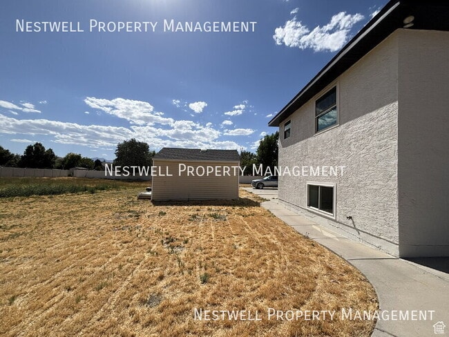 Building Photo - 353 Redberry Rd