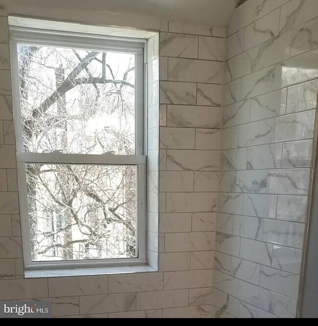 Upstairs bathroom - 335 63rd St NE