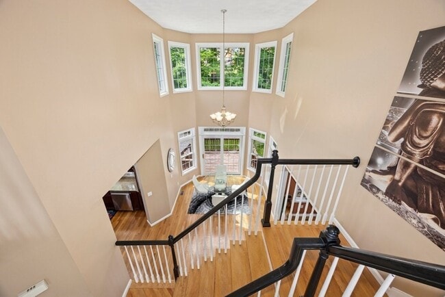 Building Photo - 2 Arrowhead Ln